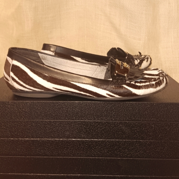 Zebra Print BCB Girls flats - Picture 6 of 8